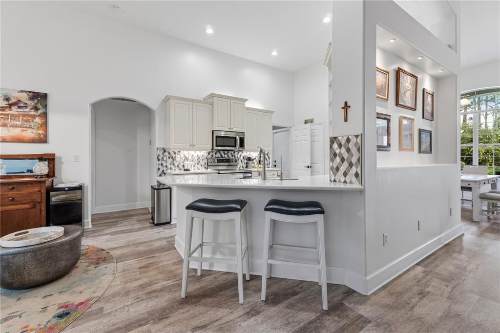 For Sale: $450,000 (3 beds, 2 baths, 2049 Square Feet)