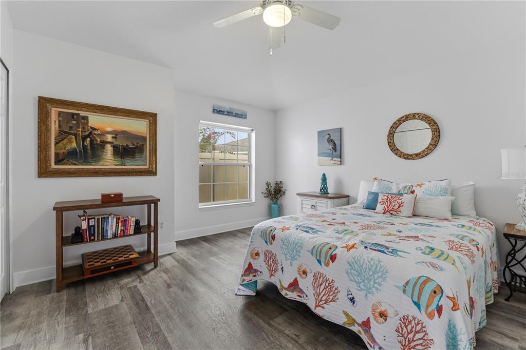 For Sale: $450,000 (3 beds, 2 baths, 2049 Square Feet)