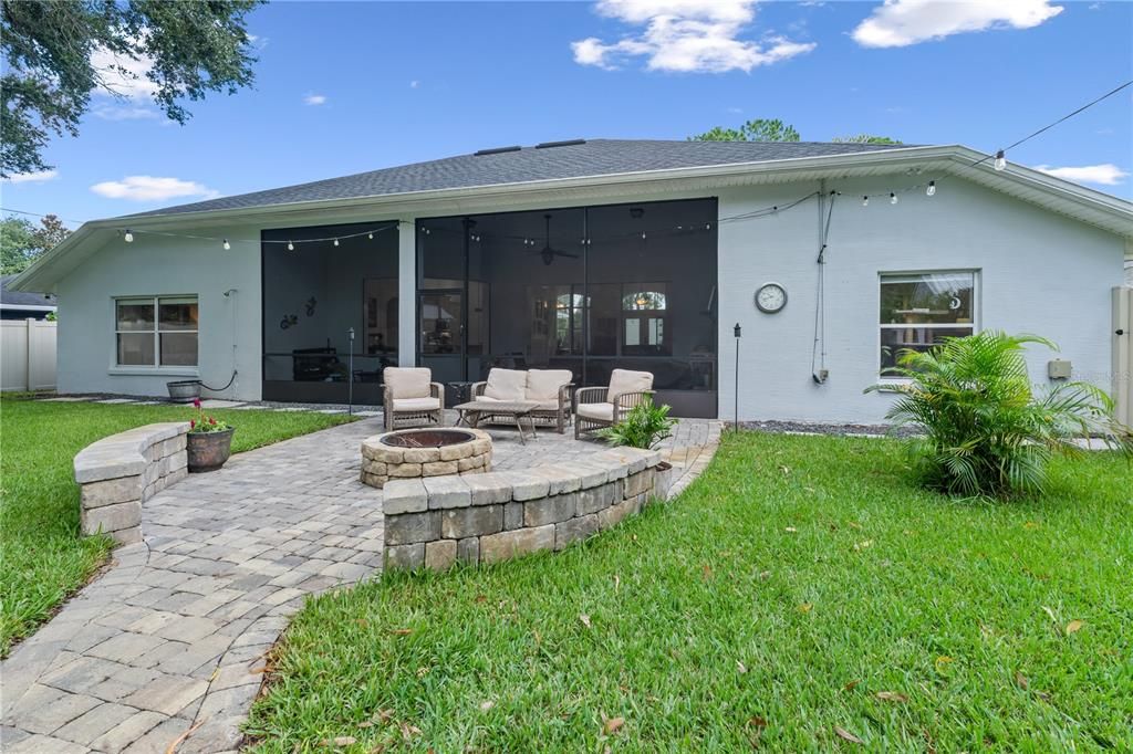 For Sale: $450,000 (3 beds, 2 baths, 2049 Square Feet)