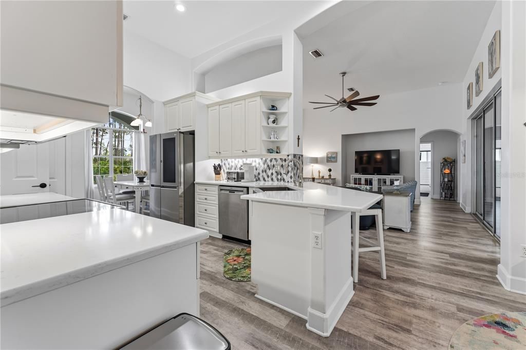 For Sale: $450,000 (3 beds, 2 baths, 2049 Square Feet)