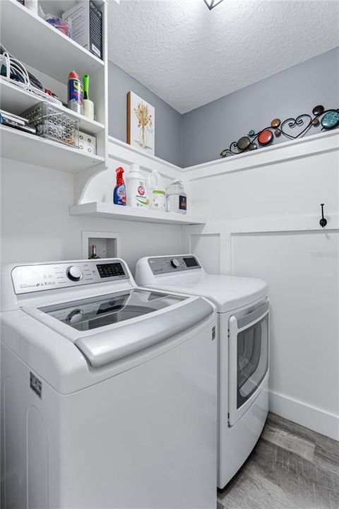 For Sale: $450,000 (3 beds, 2 baths, 2049 Square Feet)