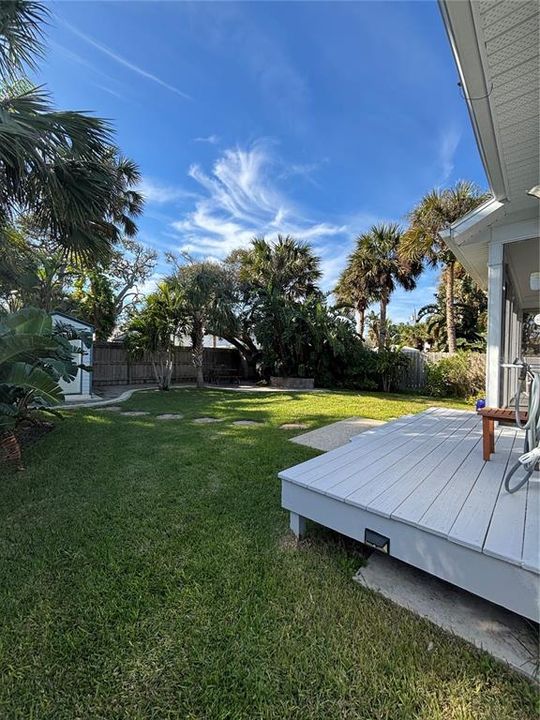 For Sale: $815,000 (2 beds, 2 baths, 1308 Square Feet)