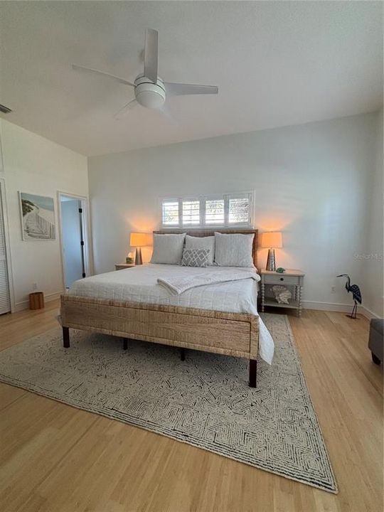 For Sale: $815,000 (2 beds, 2 baths, 1308 Square Feet)