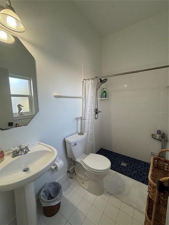 For Sale: $815,000 (2 beds, 2 baths, 1308 Square Feet)