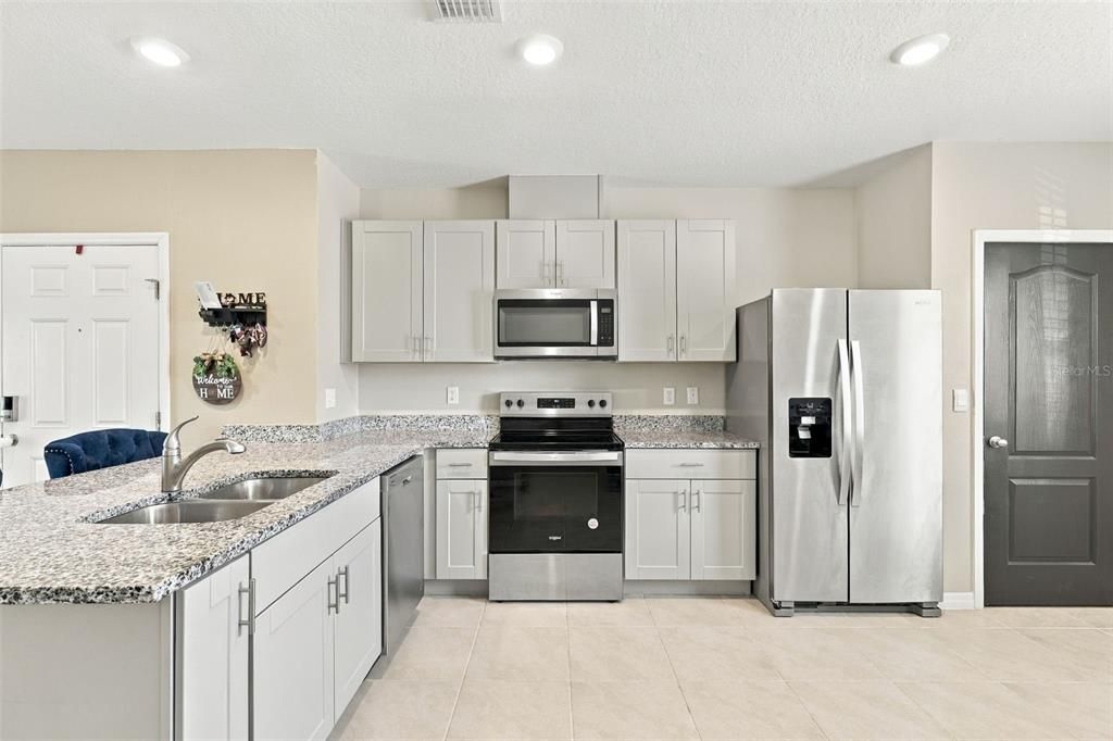 En Venta: $299,000 (3 camas, 2 baños, 1840 Pies cuadrados)