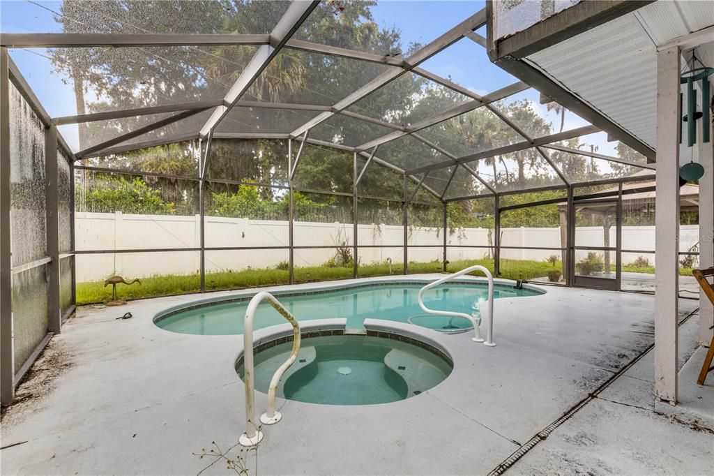 En Venta: $360,000 (3 camas, 2 baños, 1725 Pies cuadrados)