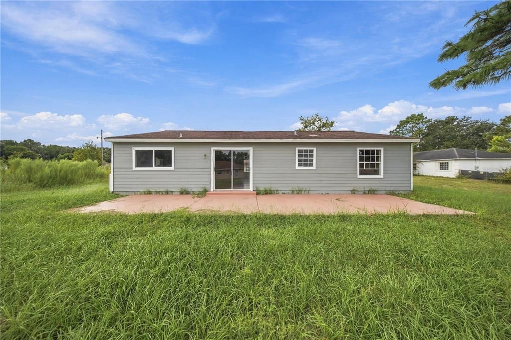For Sale: $160,000 (3 beds, 2 baths, 1116 Square Feet)