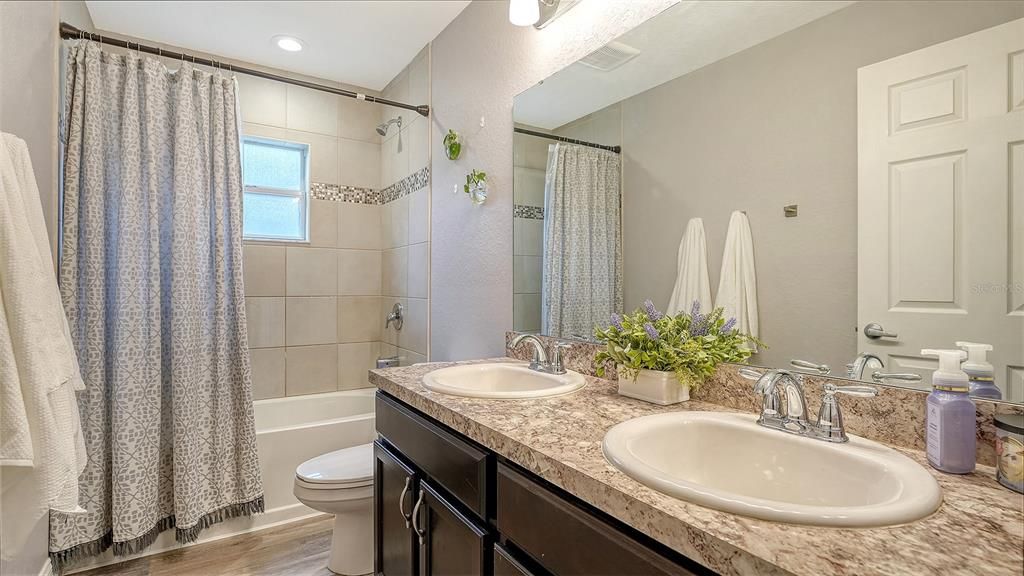 For Sale: $405,000 (3 beds, 2 baths, 2005 Square Feet)