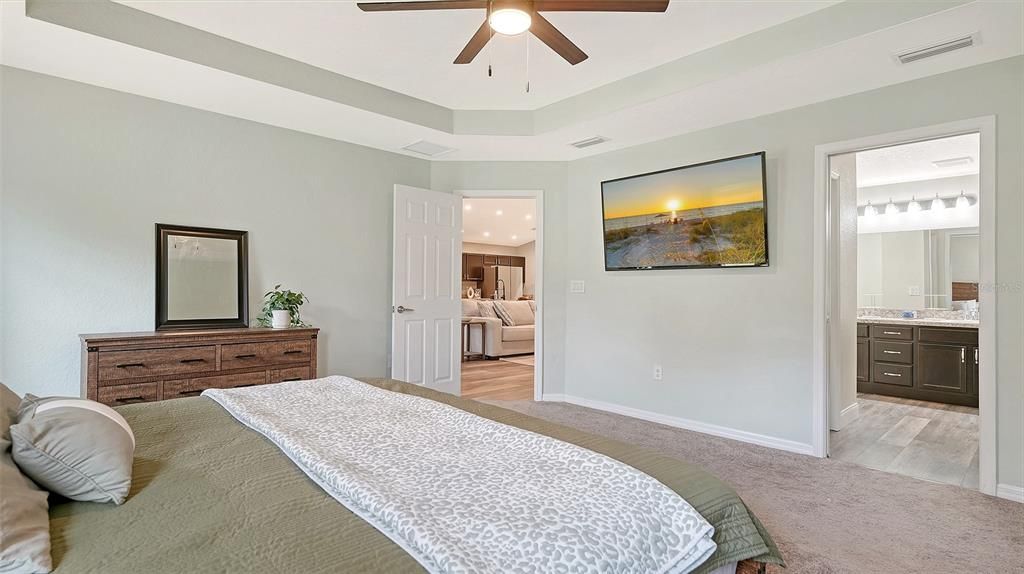 For Sale: $405,000 (3 beds, 2 baths, 2005 Square Feet)