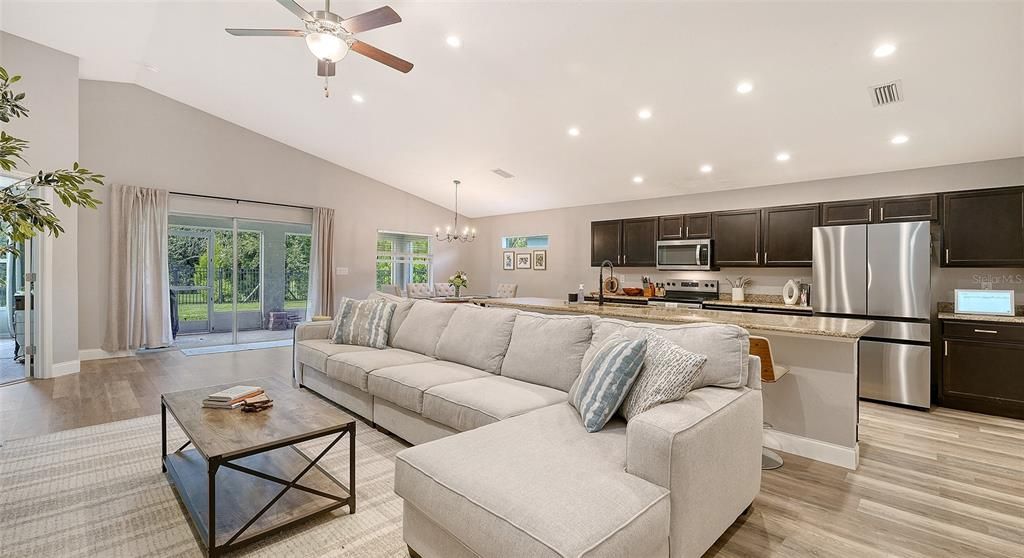 For Sale: $405,000 (3 beds, 2 baths, 2005 Square Feet)