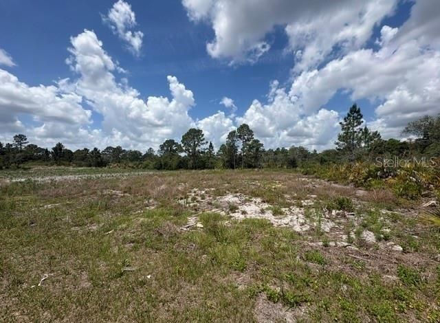 На продажу: $29,000 (0.23 acres)