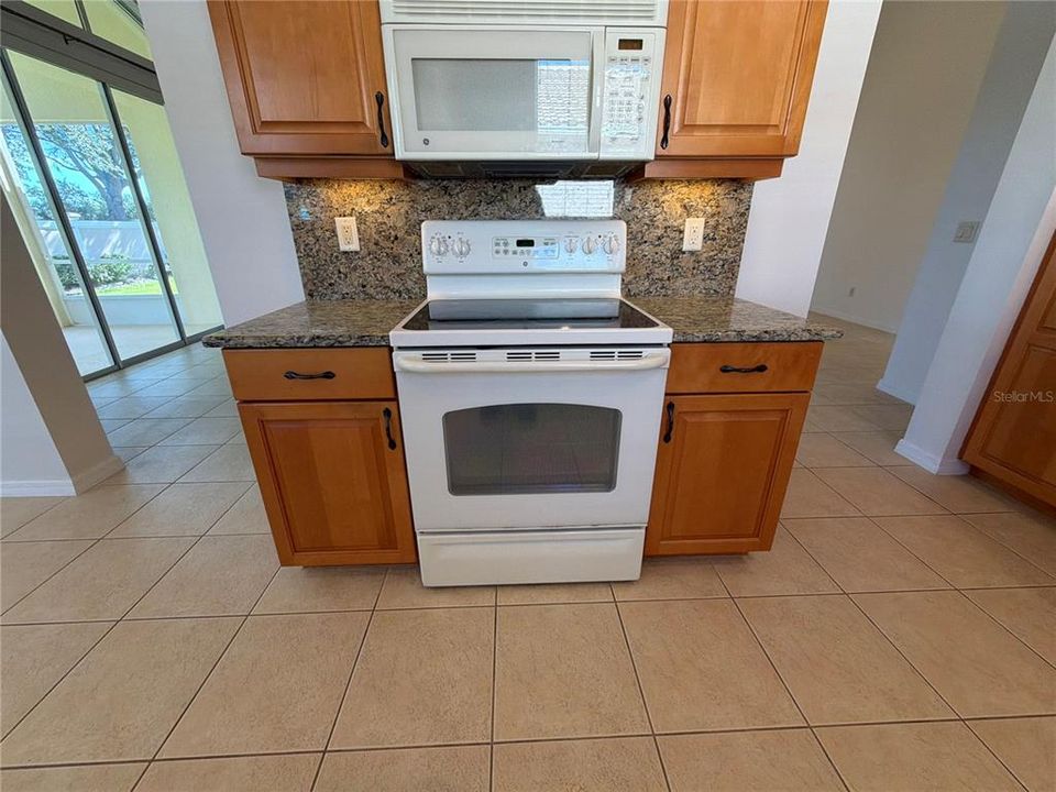 En Venta: $345,000 (2 camas, 2 baños, 1778 Pies cuadrados)