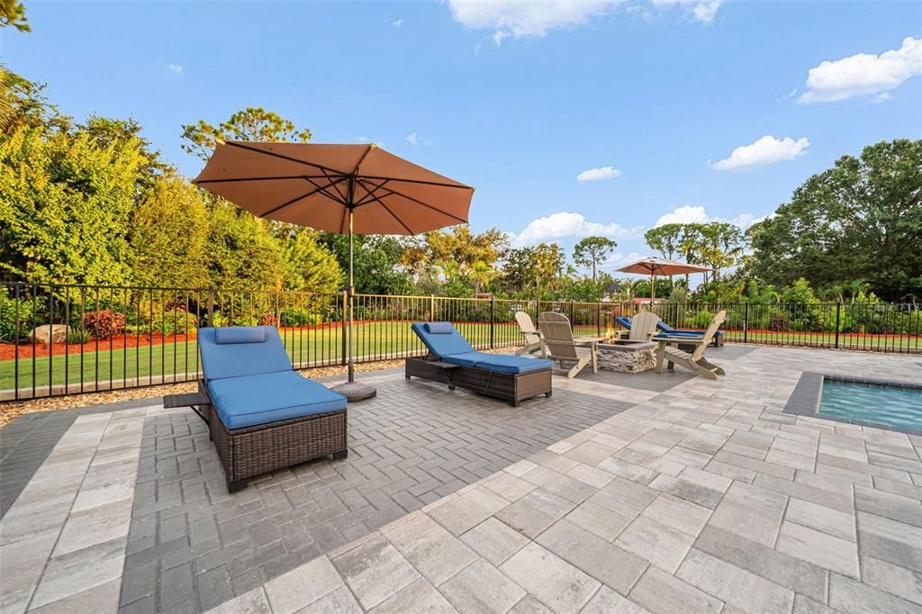 For Sale: $869,000 (4 beds, 3 baths, 2193 Square Feet)