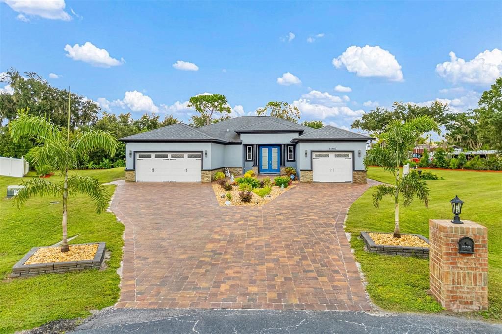 For Sale: $869,000 (4 beds, 3 baths, 2193 Square Feet)