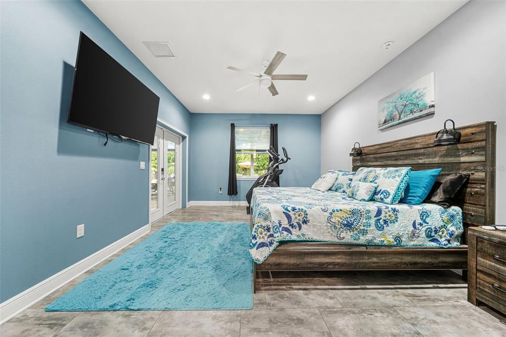 For Sale: $869,000 (4 beds, 3 baths, 2193 Square Feet)