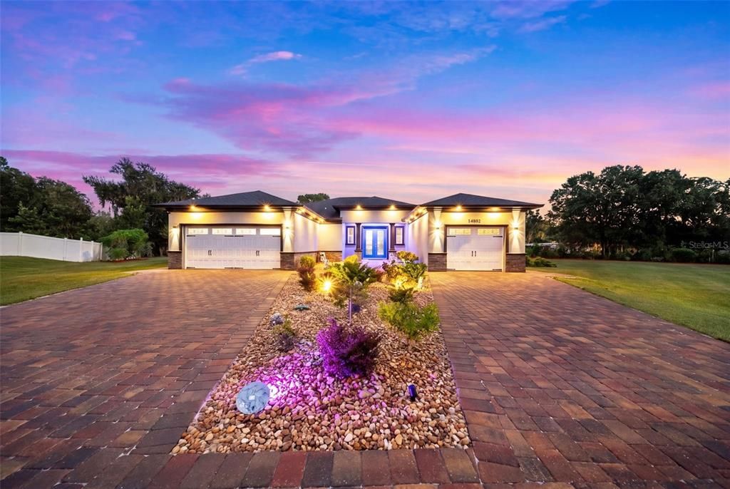 For Sale: $869,000 (4 beds, 3 baths, 2193 Square Feet)