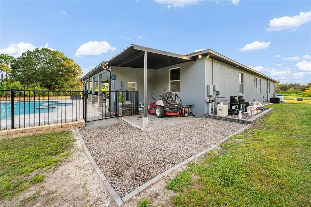 For Sale: $869,000 (4 beds, 3 baths, 2193 Square Feet)