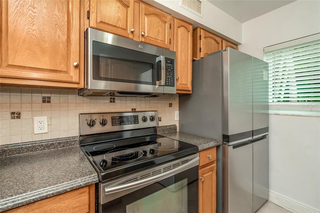 En Venta: $172,000 (2 camas, 1 baños, 816 Pies cuadrados)