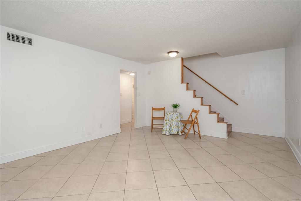 En Venta: $172,000 (2 camas, 1 baños, 816 Pies cuadrados)