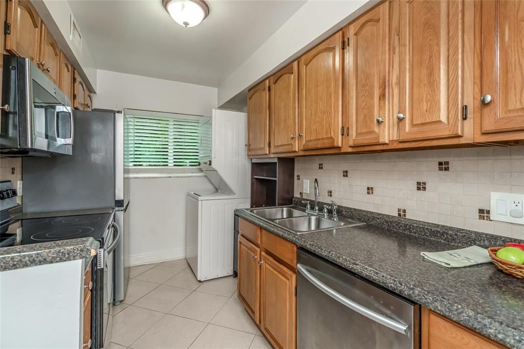 En Venta: $172,000 (2 camas, 1 baños, 816 Pies cuadrados)