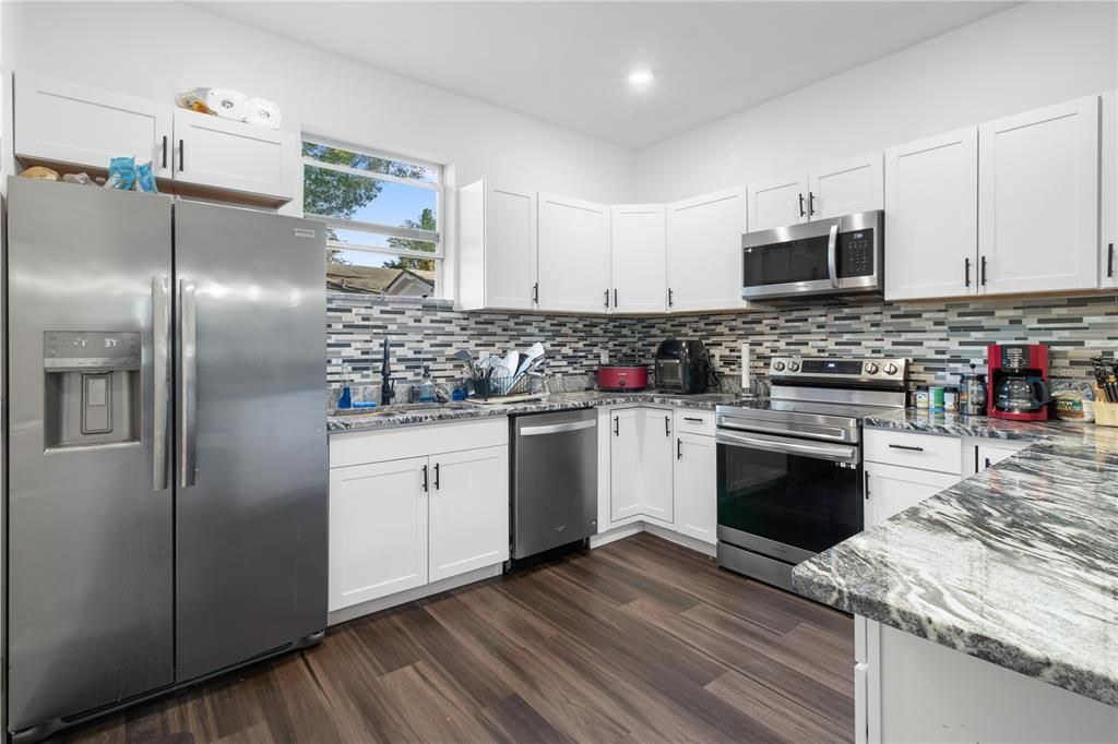 For Sale: $379,000 (4 beds, 2 baths, 1560 Square Feet)