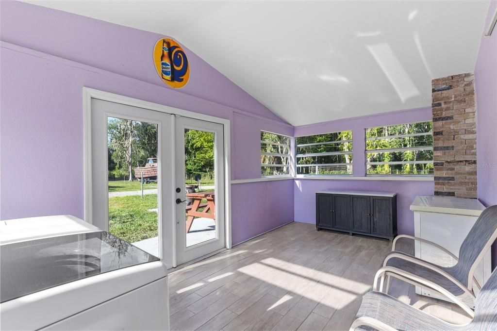 For Sale: $390,000 (3 beds, 2 baths, 1510 Square Feet)
