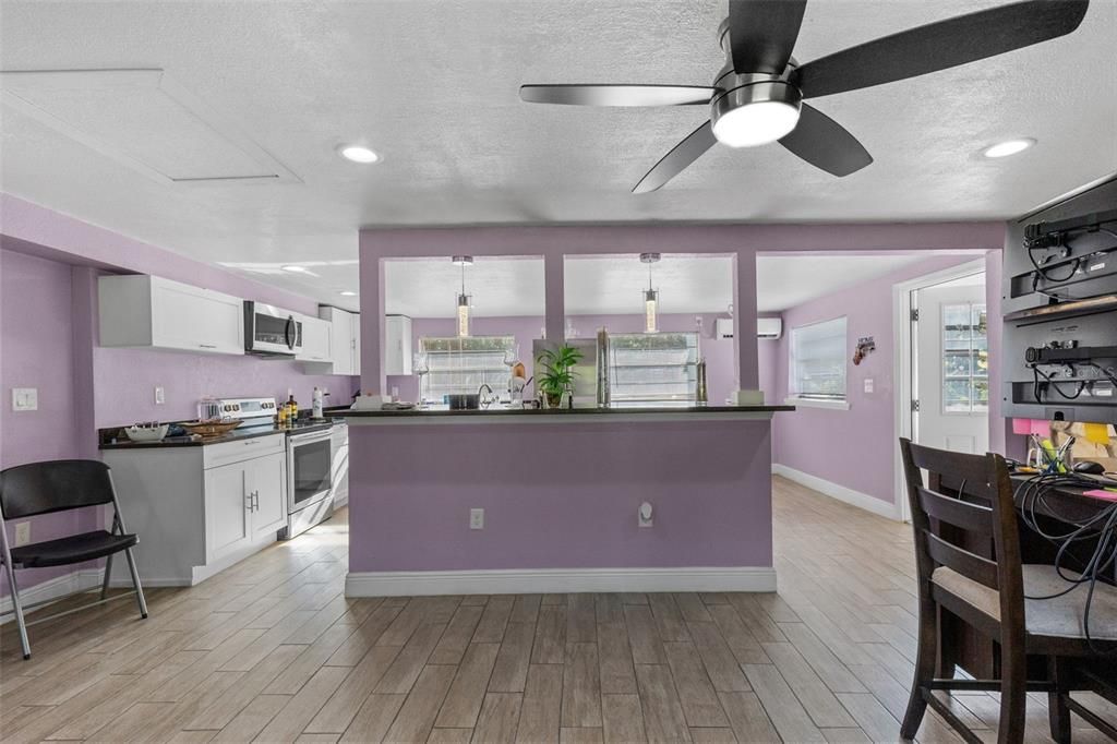 For Sale: $390,000 (3 beds, 2 baths, 1510 Square Feet)