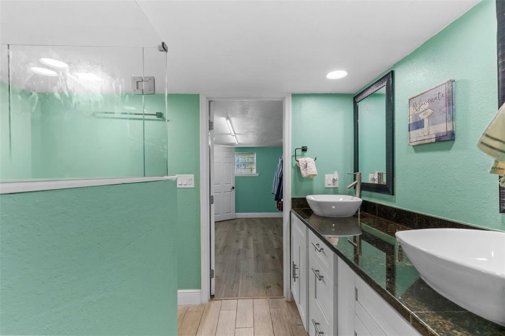 For Sale: $390,000 (3 beds, 2 baths, 1510 Square Feet)