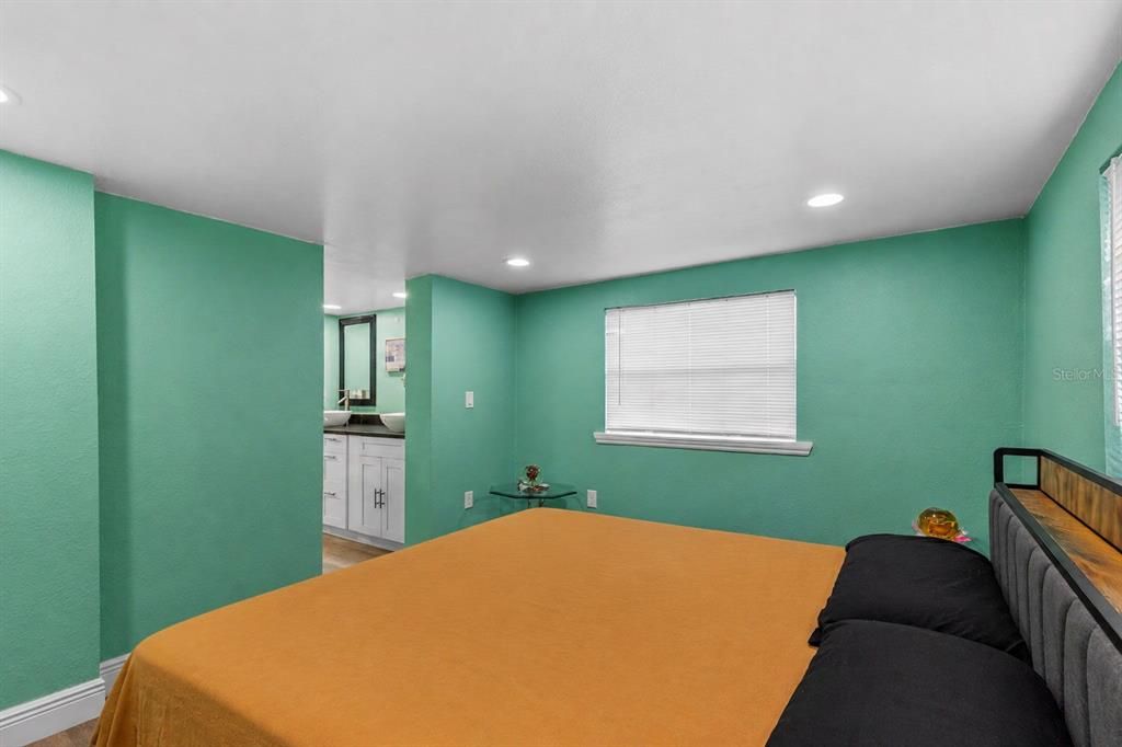 For Sale: $390,000 (3 beds, 2 baths, 1510 Square Feet)