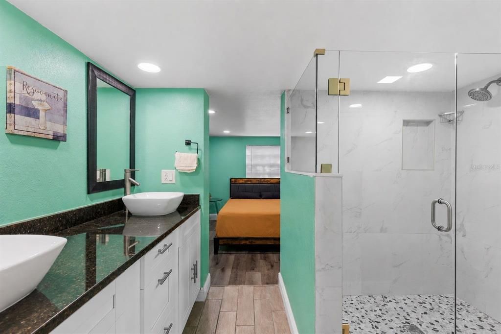 For Sale: $390,000 (3 beds, 2 baths, 1510 Square Feet)