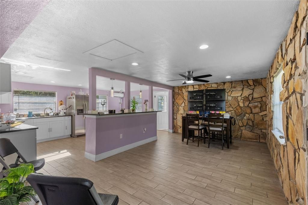 For Sale: $390,000 (3 beds, 2 baths, 1510 Square Feet)