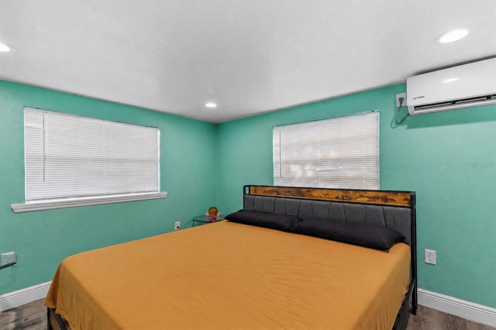 For Sale: $390,000 (3 beds, 2 baths, 1510 Square Feet)