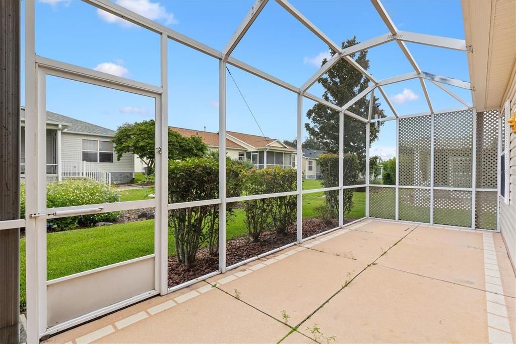For Sale: $345,000 (3 beds, 2 baths, 1392 Square Feet)