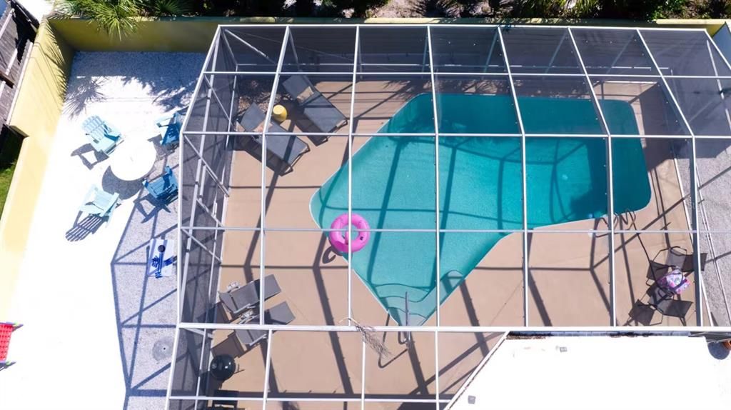 En Venta: $645,000 (4 camas, 2 baños, 1906 Pies cuadrados)