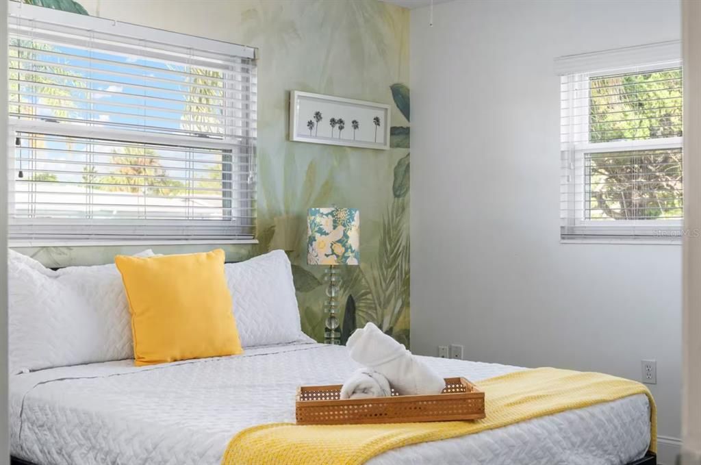 En Venta: $645,000 (4 camas, 2 baños, 1906 Pies cuadrados)