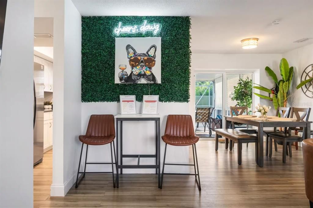 En Venta: $645,000 (4 camas, 2 baños, 1906 Pies cuadrados)