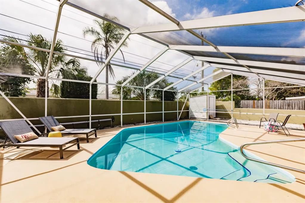 En Venta: $645,000 (4 camas, 2 baños, 1906 Pies cuadrados)