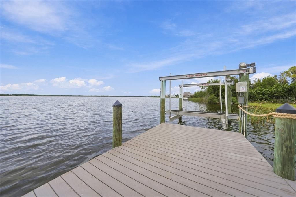 На продажу: $995,000 (3 спален, 2 ванн, 2307 Квадратных фут)