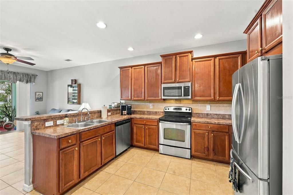 En Venta: $329,000 (3 camas, 2 baños, 1788 Pies cuadrados)