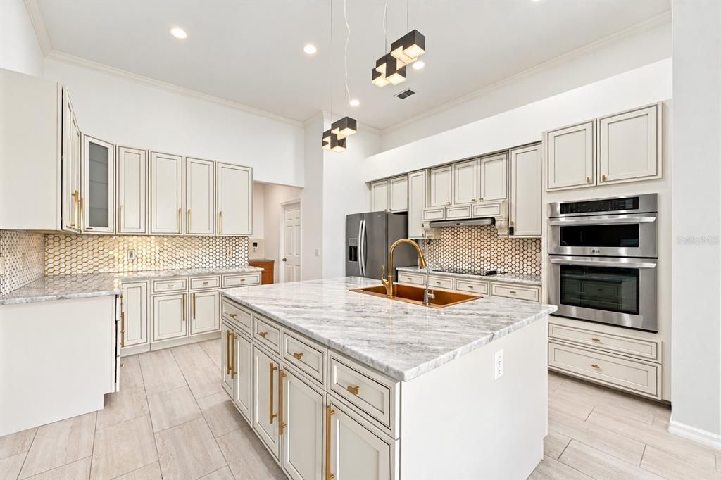 For Sale: $595,000 (4 beds, 3 baths, 2529 Square Feet)