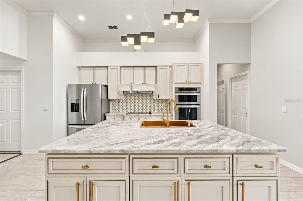 For Sale: $595,000 (4 beds, 3 baths, 2529 Square Feet)