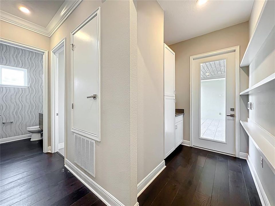En Renta: $4,800 (4 camas, 3 baños, 3400 Pies cuadrados)