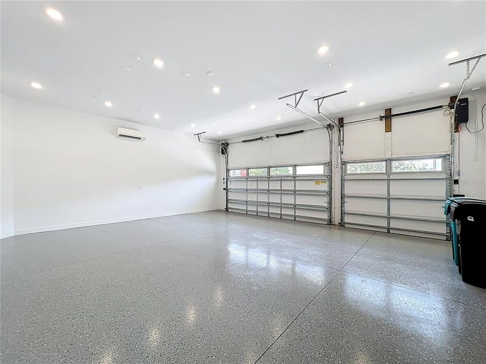 En Renta: $4,800 (4 camas, 3 baños, 3400 Pies cuadrados)