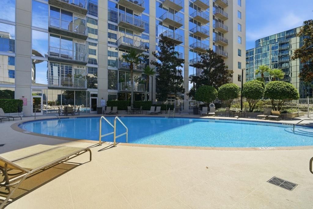 En Venta: $419,000 (2 camas, 2 baños, 1212 Pies cuadrados)