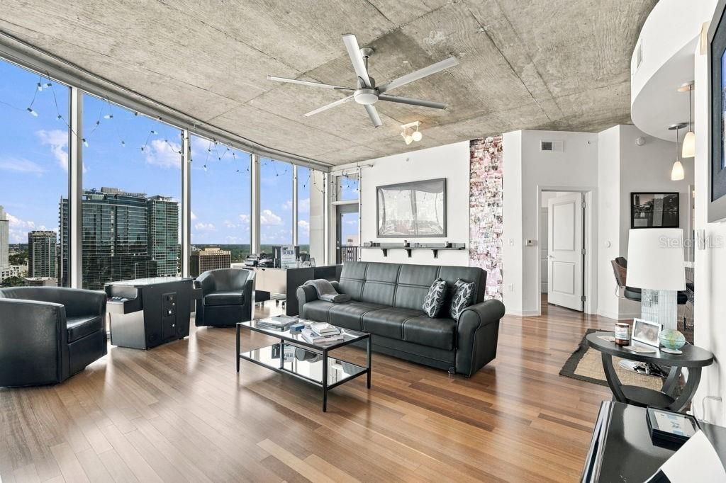 En Venta: $419,000 (2 camas, 2 baños, 1212 Pies cuadrados)