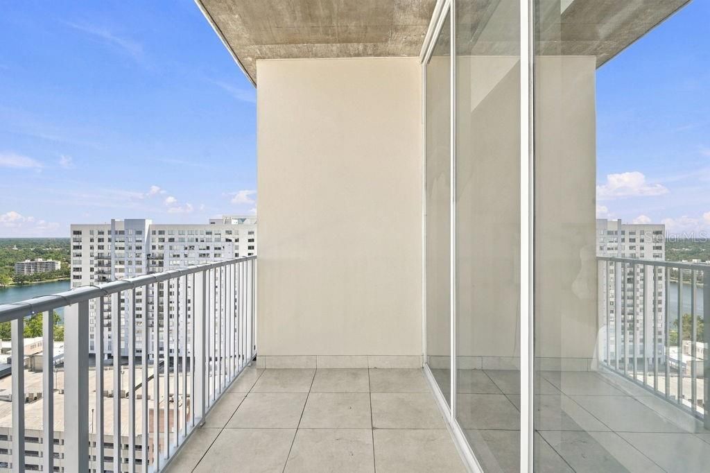 En Venta: $419,000 (2 camas, 2 baños, 1212 Pies cuadrados)