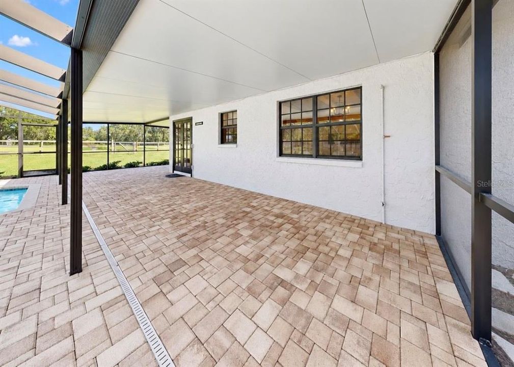 For Sale: $849,900 (4 beds, 2 baths, 2270 Square Feet)