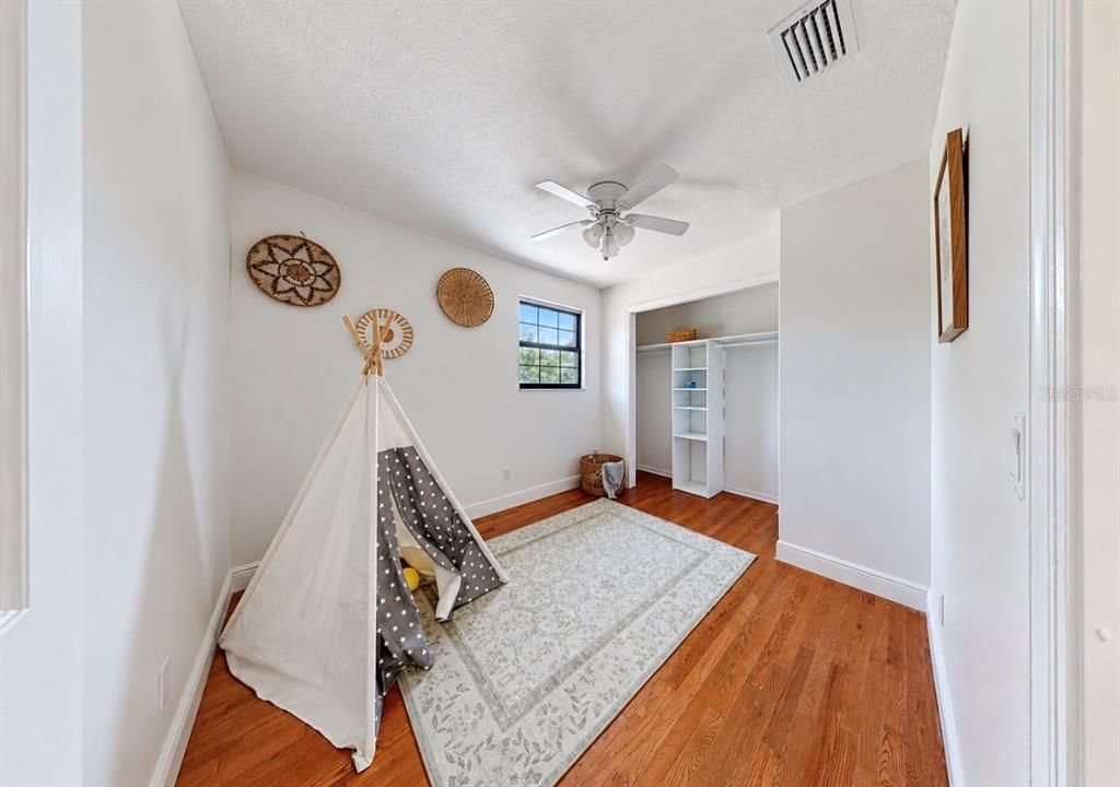 For Sale: $849,900 (4 beds, 2 baths, 2270 Square Feet)