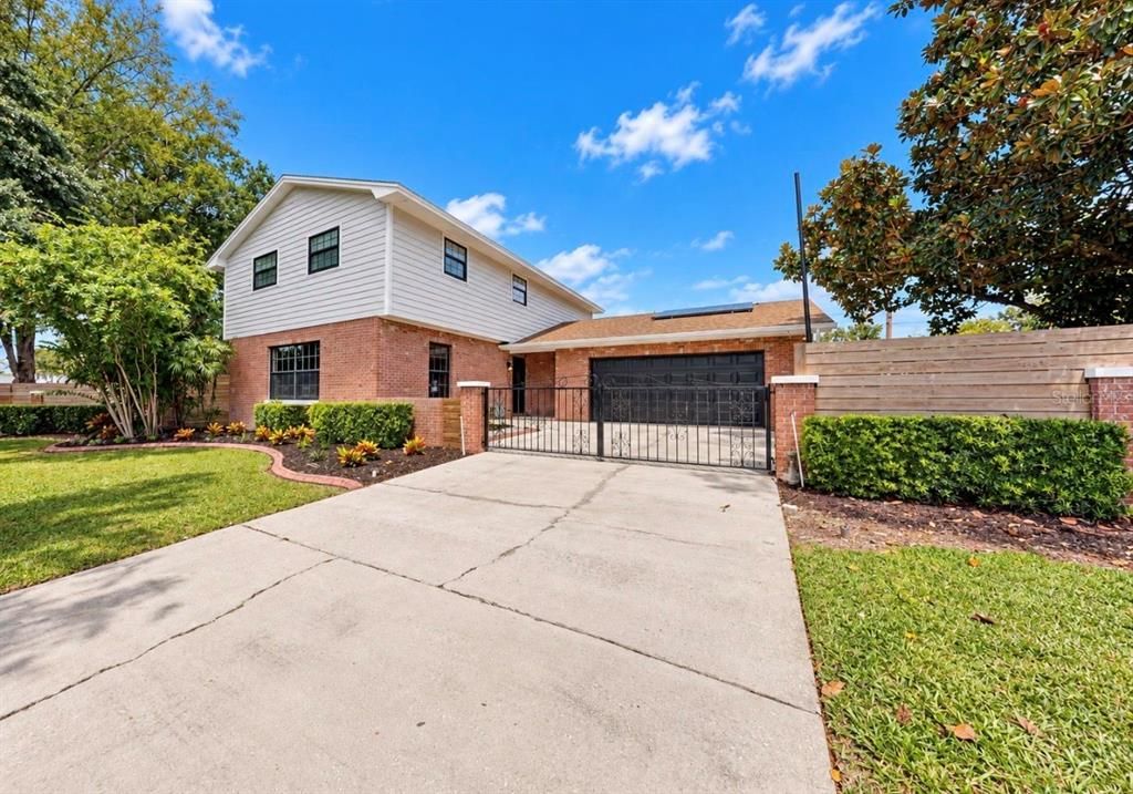 For Sale: $849,900 (4 beds, 2 baths, 2270 Square Feet)