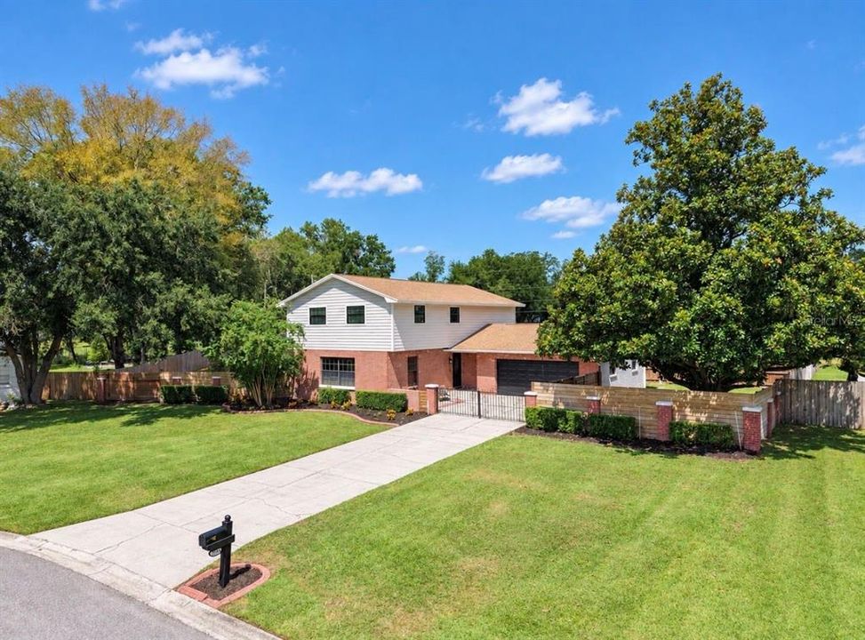 For Sale: $849,900 (4 beds, 2 baths, 2270 Square Feet)
